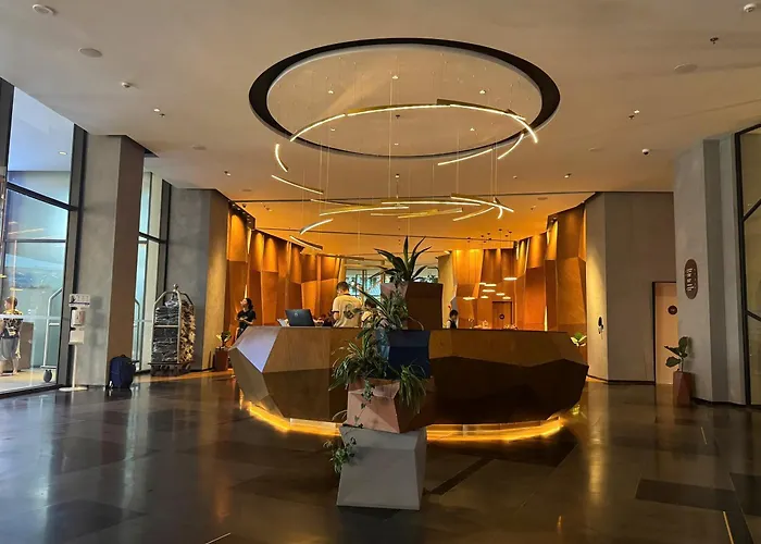 Khách sạn The Luxury In Citadines Hạ Long